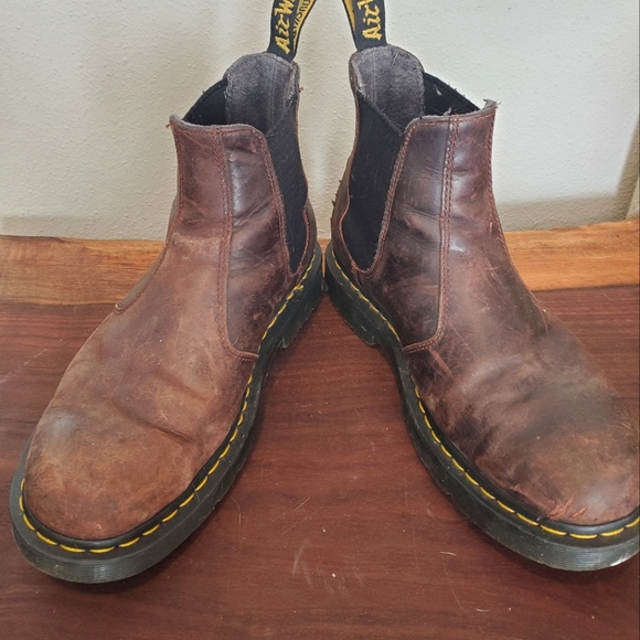 Dr. Martens Shoes | 2976 Dr. Marten's Wintergrip Chelsea Boots (M 11) | Color: Brown | Size: 11 | Katpateo's Closet